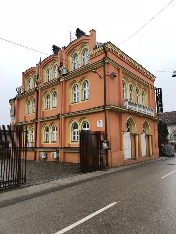 Motel Vila Bakarni Brčko Exterior foto